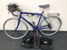 A Cannondale touring road bike, with rear panniers,