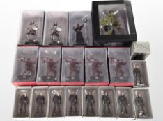 19 Eaglemoss Marvel scale figurines including The Hulk, Ghost Rider, etc., boxed.