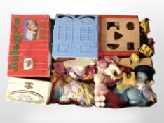 A group of children's toys, small quantity of die-cast cars, etc.