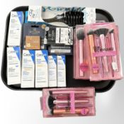 Four real techniques make up brush sets, together with detangle wet brush,