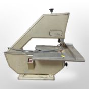 A Powerline band saw BBS-20 Mk II.