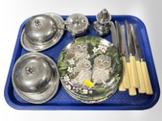 Six Wedgwood Baby Owls collector's plates, together with a group of silver-plated wares, knives,