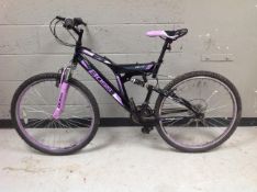 A Boss Venom bike, frame 18