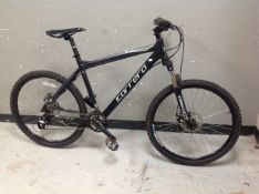 A Carrera Vengeance bike, frame 20