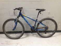 A Carrera Valour bike, frame 14