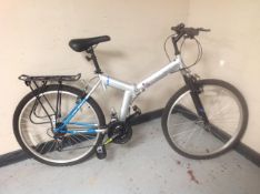 A Challenge Gauntlet folding bike, frame 19