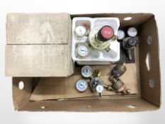 An acetylene gauge, and two further oxygen and pressure gauges.