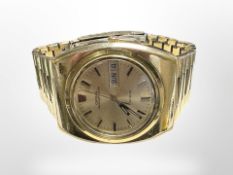 A gent's gold-plated and stainless steel Omega Genève Megaquartz calendar wristwatch, case 38mm,