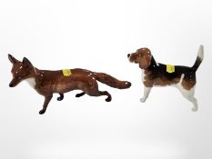 A Beswick fox, length 23cm, and foxhound CH. Wendover Billy.