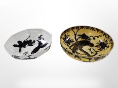 A Maling gilded fruit bowl on yellow ground depicting a parrot perched on a branch, No.