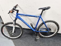 A Carrera Vulcan bike, frame 21.