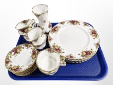 18 pieces of Royal Albert Old Country Roses tea, dinner and cabinet china.