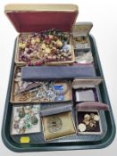 A collection of jewellery, to include, three 9ct gold rings, Scottish silver brooches,
