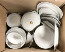 A quantity of Bavarian porcelain dinnerwares.