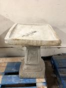 A classical style bird bath
