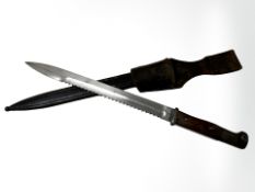 A German WWI S14 sawback knife bayonet, 31cm blade, manufactured by Samson Werk,