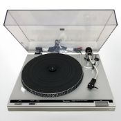 A Technics frequency generator servo automatic turntable SL-B2, with lead.