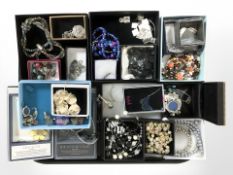 A tray of mixed modern costume jewellery, bead necklaces, pendants, some silver items, etc.