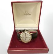 A gent's 18ct gold Seamaster De Ville automatic calendar wristwatch,