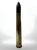 A WWII British 40mm round dated 1939