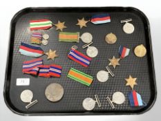 A group of WW I and WW II medals and a Lusitania medal