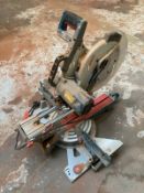 A Bosch GCM12SDE table saw, width 85 cm.