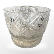 A lead crystal champagne bucket, height 20 cm.