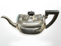 A silver teapot, Birmingham 1930. CONDITION REPORT: 591.