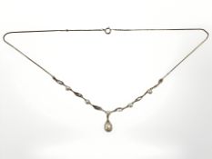 A 9ct yellow gold necklace mounted with cultured pearls, length 46 cm.