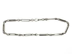 A Victorian silver Albert chain, length 39 cm. CONDITION REPORT: 29.4g.