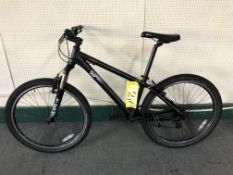 A Giant gent's mountain bike.