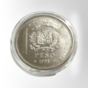 A Republic of Dominicana 1 Peso 0.925 silver coin, 28.5g.