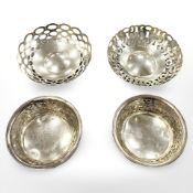 Two pairs of silver bonbon dishes. CONDITION REPORT: 143g gross.