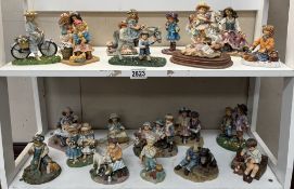 A quantity of figurines by Leonardo (approximately 20)