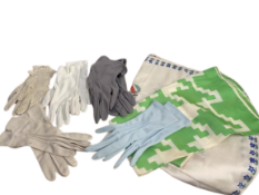 Quantity of vintage gloves+ 2 scarves