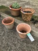 4 Assorted terracotta pots, one has damage to rim