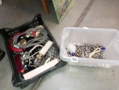 2 boxes of jewellery