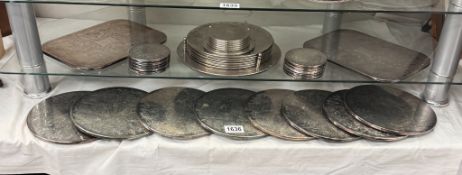 A quantity of silver plate wine coasters & plate coasters (34 items in total)