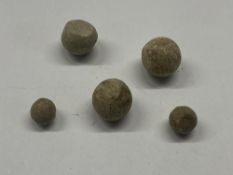 5 lead musket balls