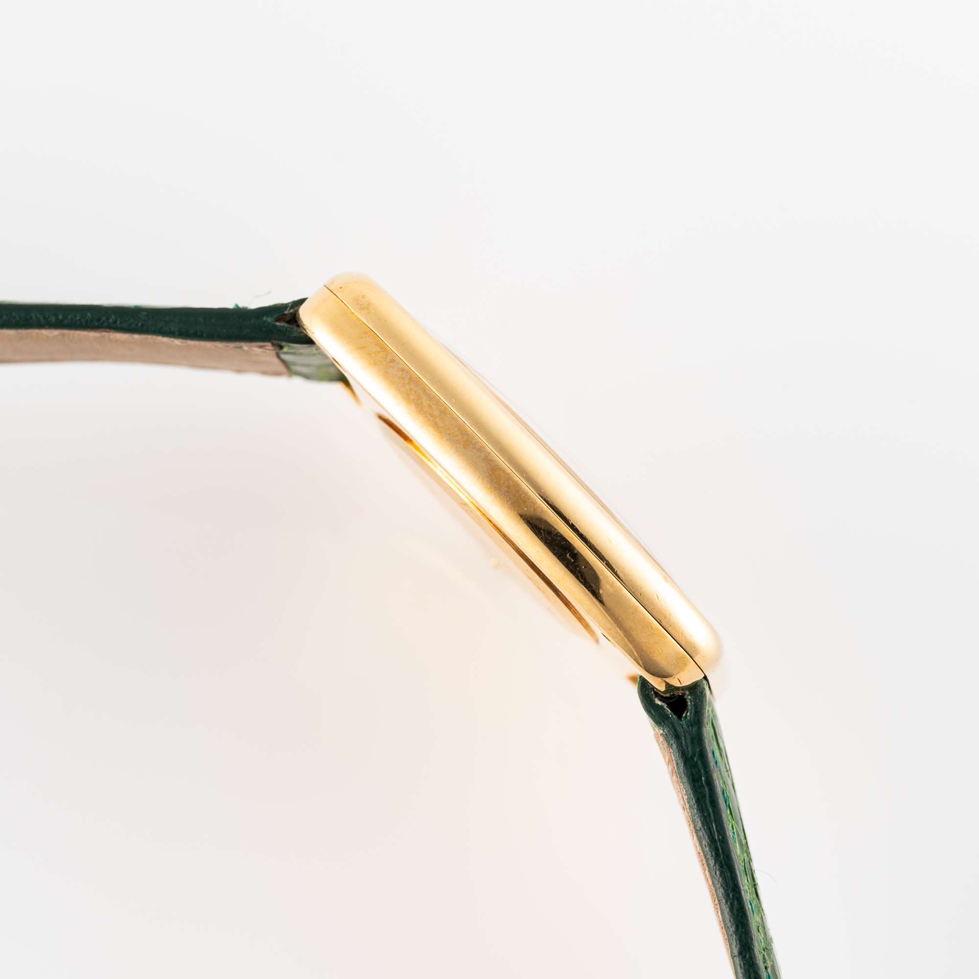 A VERY RARE GENTLEMAN'S SIZE 18K SOLID GOLD CARTIER PARIS FABERGE INCURVEE WRIST WATCH CIRCA - Image 6 of 11