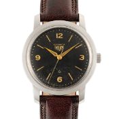 A GENTLEMAN'S SIZE STAINLESS STEEL HEUER AUTOMATIC WRIST WATCH CIRCA 1960s, WITH GLOSS BLACK GILT