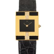 A RARE GENTLEMAN'S SIZE 18K SOLID GOLD, ONYX & DIAMOND IWC WRIST WATCH CIRCA 1970s WITH ONYX STONE