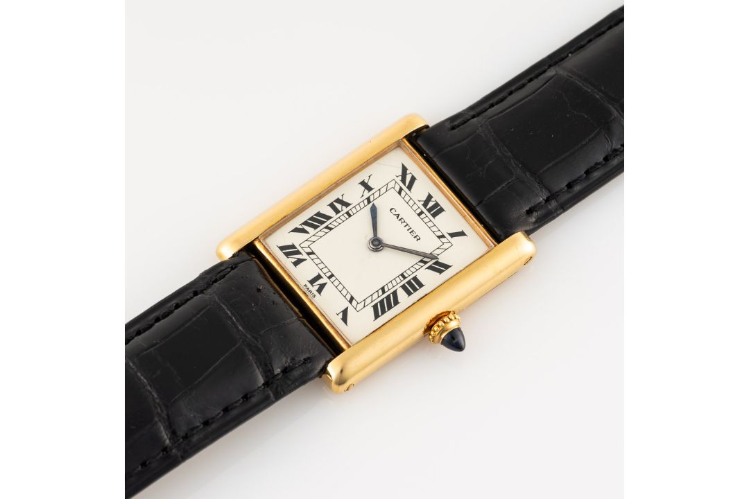 A GENTLEMAN'S SIZE 18K SOLID GOLD CARTIER PARIS TANK LOUIS EXTRA PLATE WRIST WATCH CIRCA 1970s, REF. - Image 2 of 7