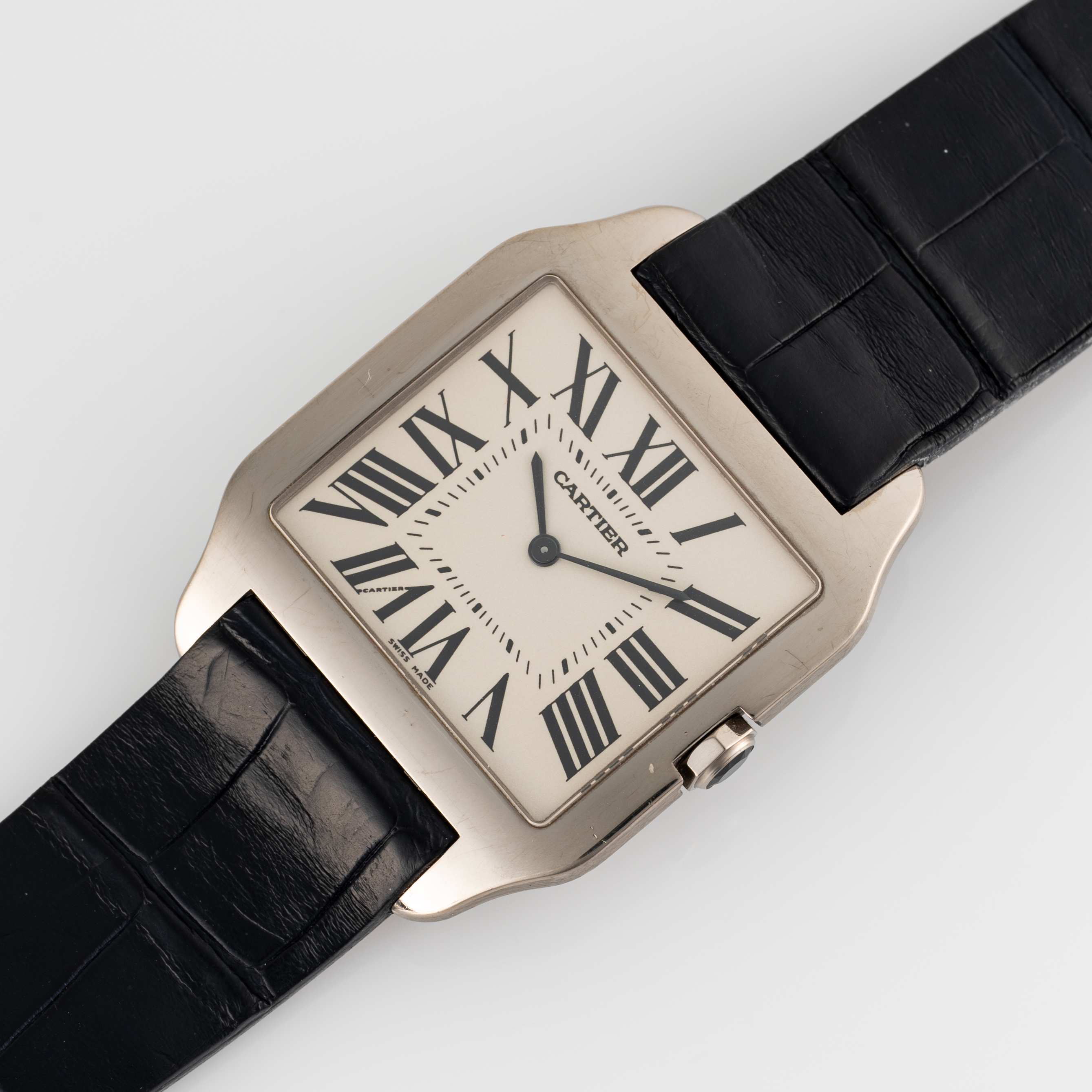 A GENTLEMAN'S SIZE 18K WHITE GOLD CARTIER SANTOS DUMONT WRIST WATCH CIRCA 2000s, REF. 2651 Movement: - Image 3 of 8