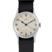 A GENTLEMAN'S BRITISH MILITARY OMEGA RAF PILOTS WRIST WATCH CIRCA 1940s, REF. 2292 WITH NON-LUMINOUS