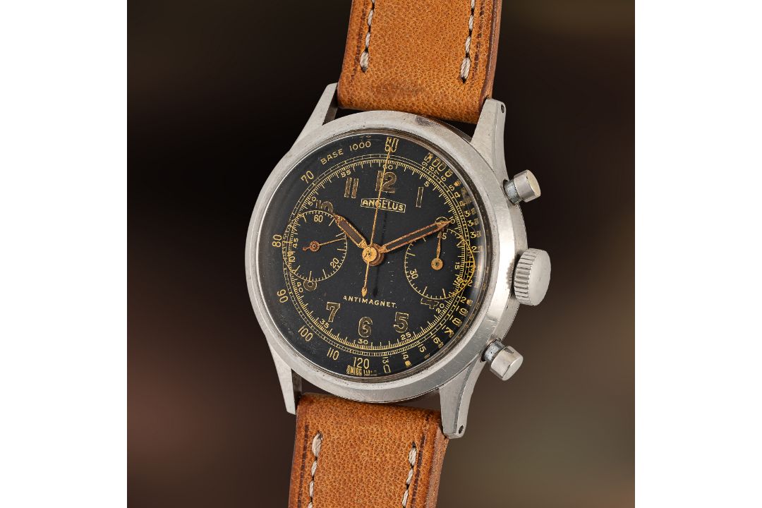 A RARE GENTLEMAN'S LARGE SIZE STAINLESS STEEL ANGELUS HERMETIQUE ANTIMAGNETIC CHRONOGRAPH WRIST - Image 1 of 9