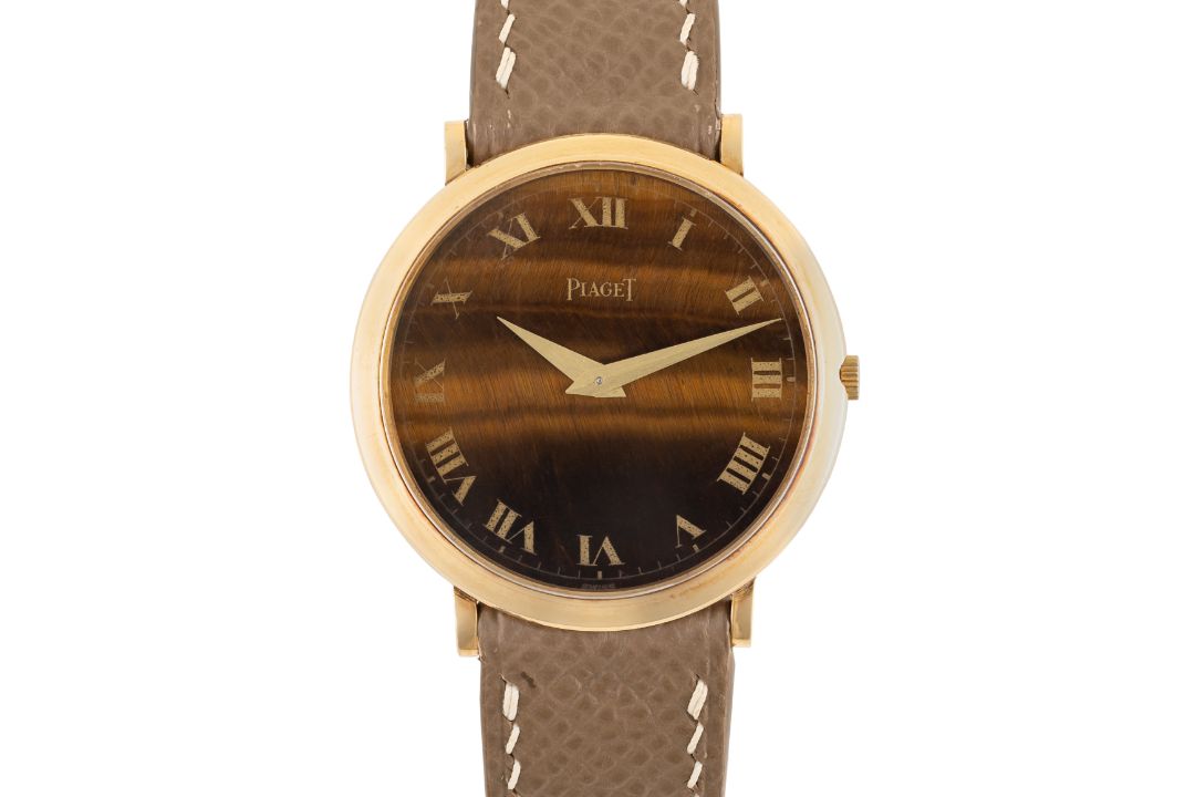 A GENTLEMAN'S SIZE 18K SOLID GOLD PIAGET ALTIPLANO ULTRA THIN WRIST WATCH CIRCA 1980, REF. 902 - Image 1 of 7