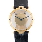 A RARE GENTLEMAN'S SIZE 18K SOLID GOLD JAEGER LECOULTRE MYSTERY WRIST WATCH CIRCA 1950s Movement: