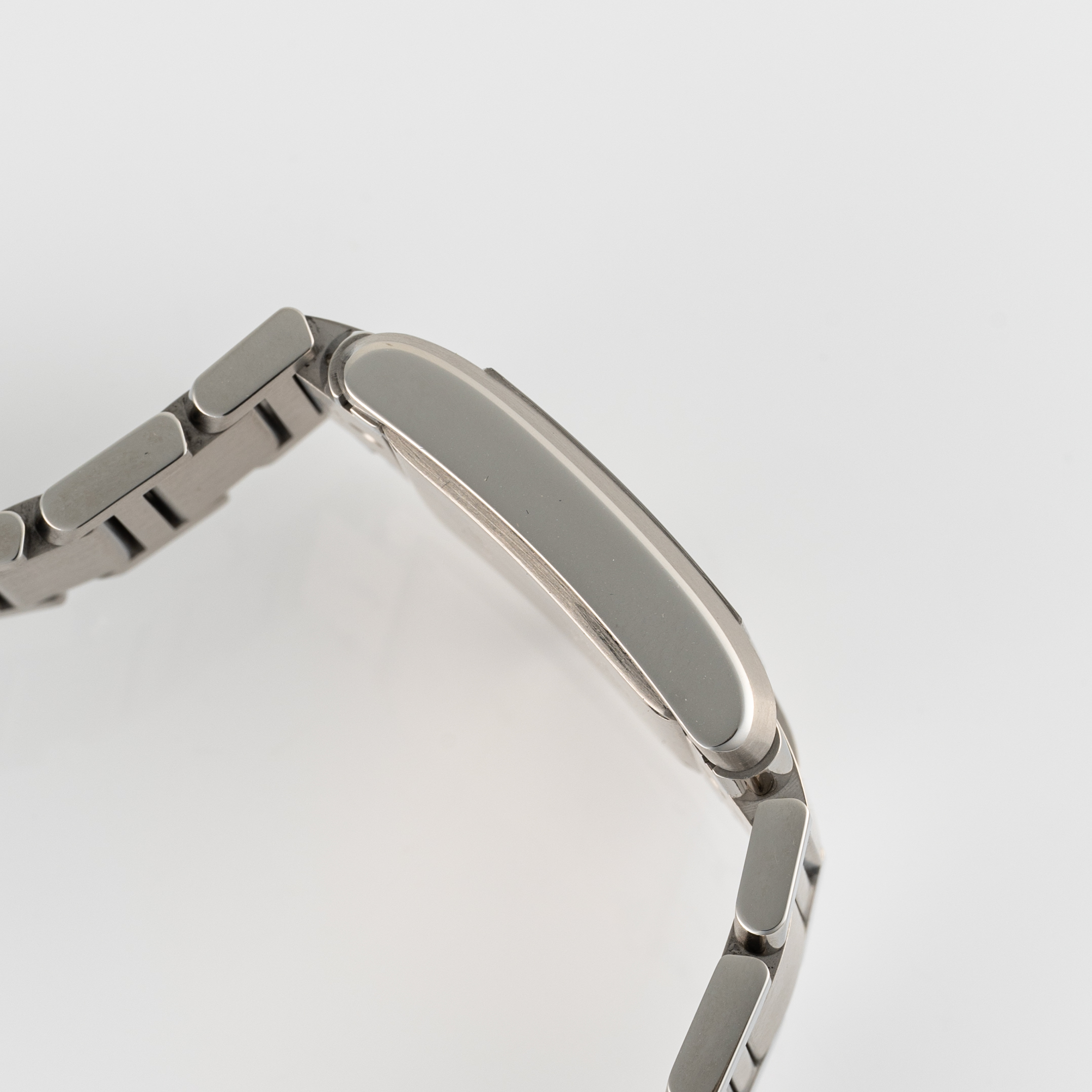 A GENTLEMAN'S SIZE STAINLESS STEEL CARTIER TANK FRANCAISE AUTOMATIC BRACELET WATCH DATED 2024, - Image 5 of 9