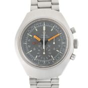 A GENTLEMAN'S SIZE STAINLESS STEEL OMEGA SEAMASTER 